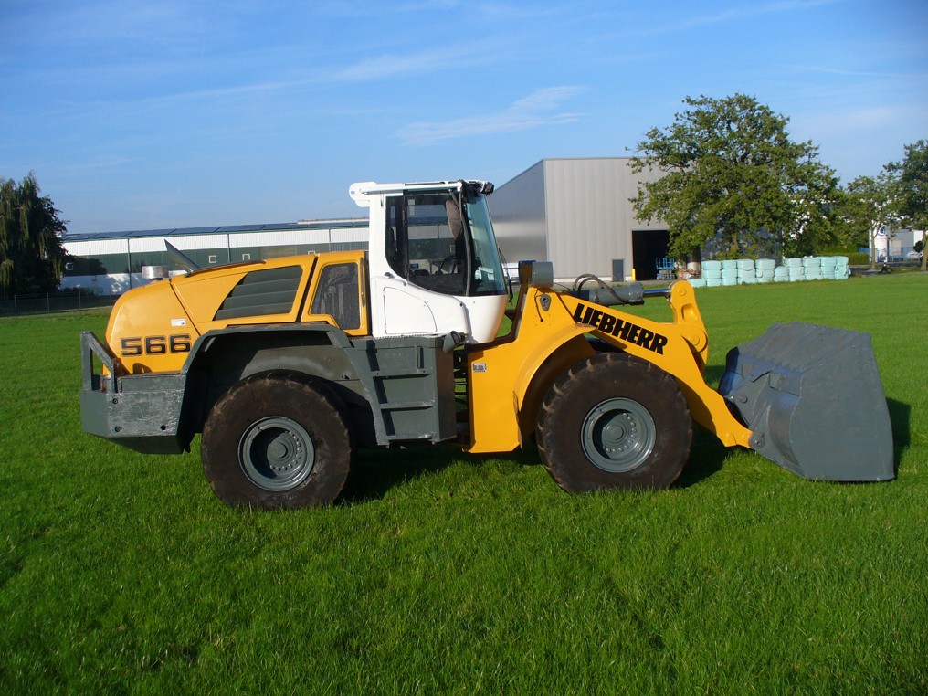 Liebherr L566 Bild 6