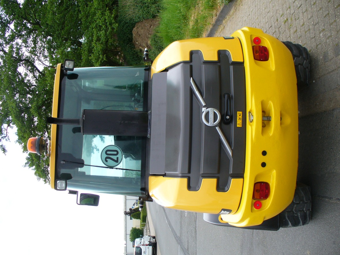 Volvo L28F Radlader Bild 7