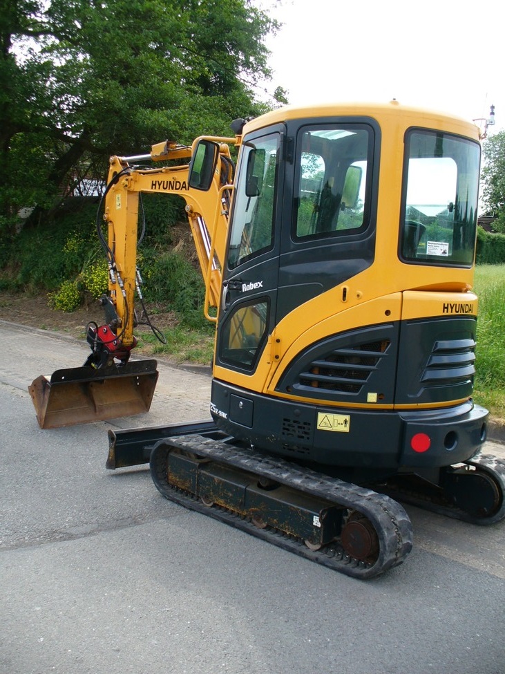 Hyundai R25Z-9AK Bild 5