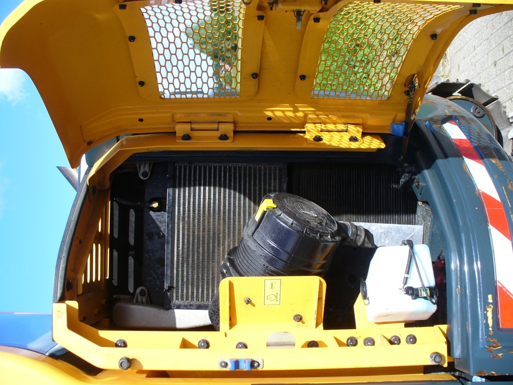 Hyundai HX145LCR Kettenbagger Bild 10