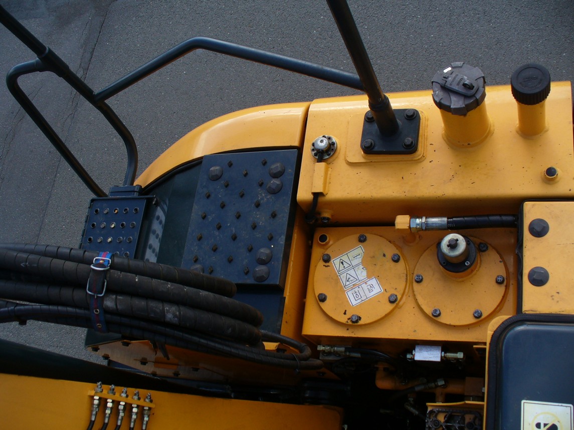 Hyundai HX145LCR Kettenbagger Bild 9